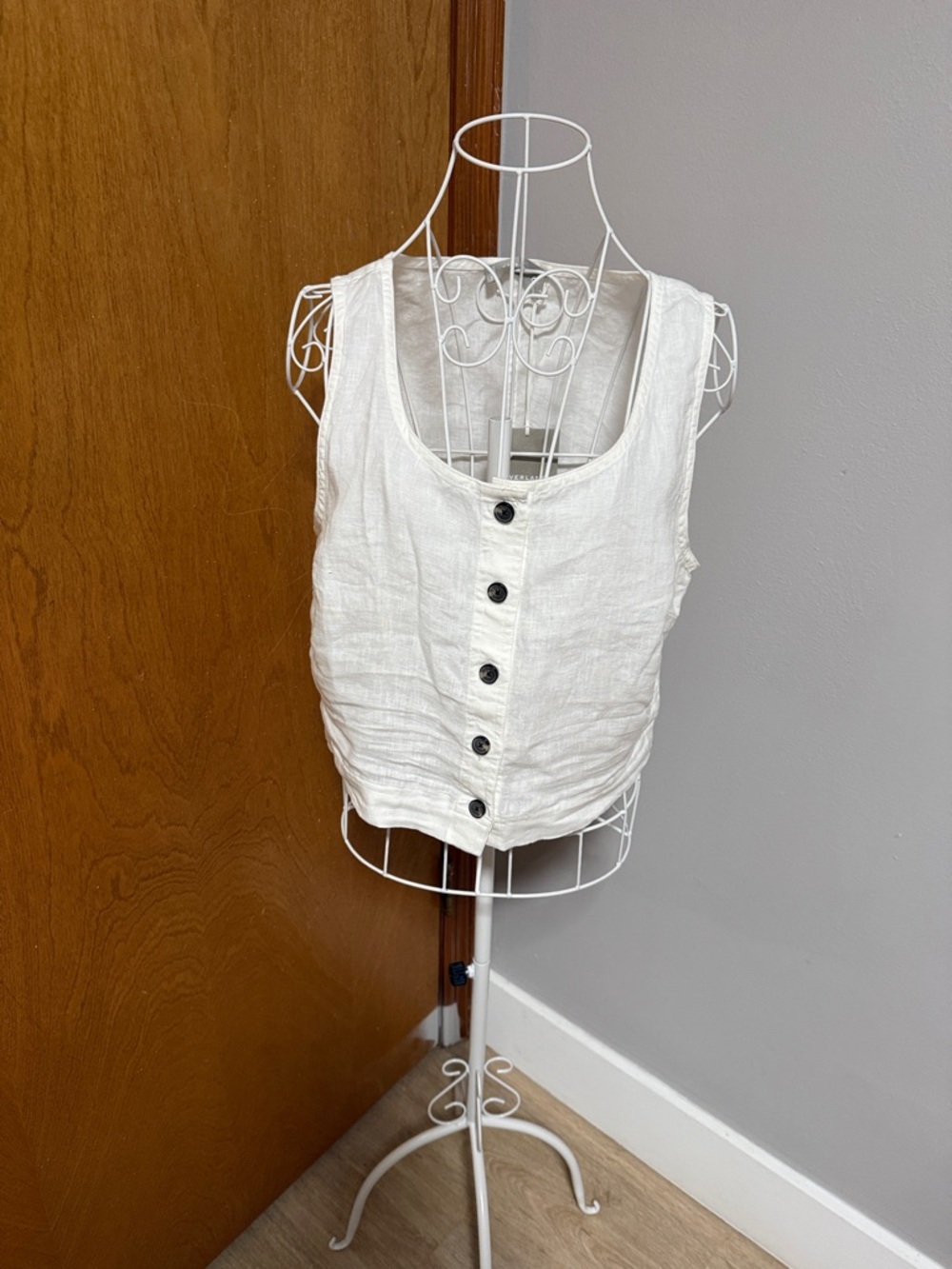 Everlane White Sleeveless Button-Front Linen Crop Top